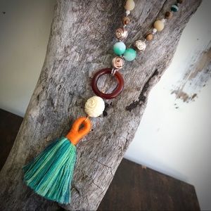 HAWAIIAN BETTY hand knotted, mala-style necklace